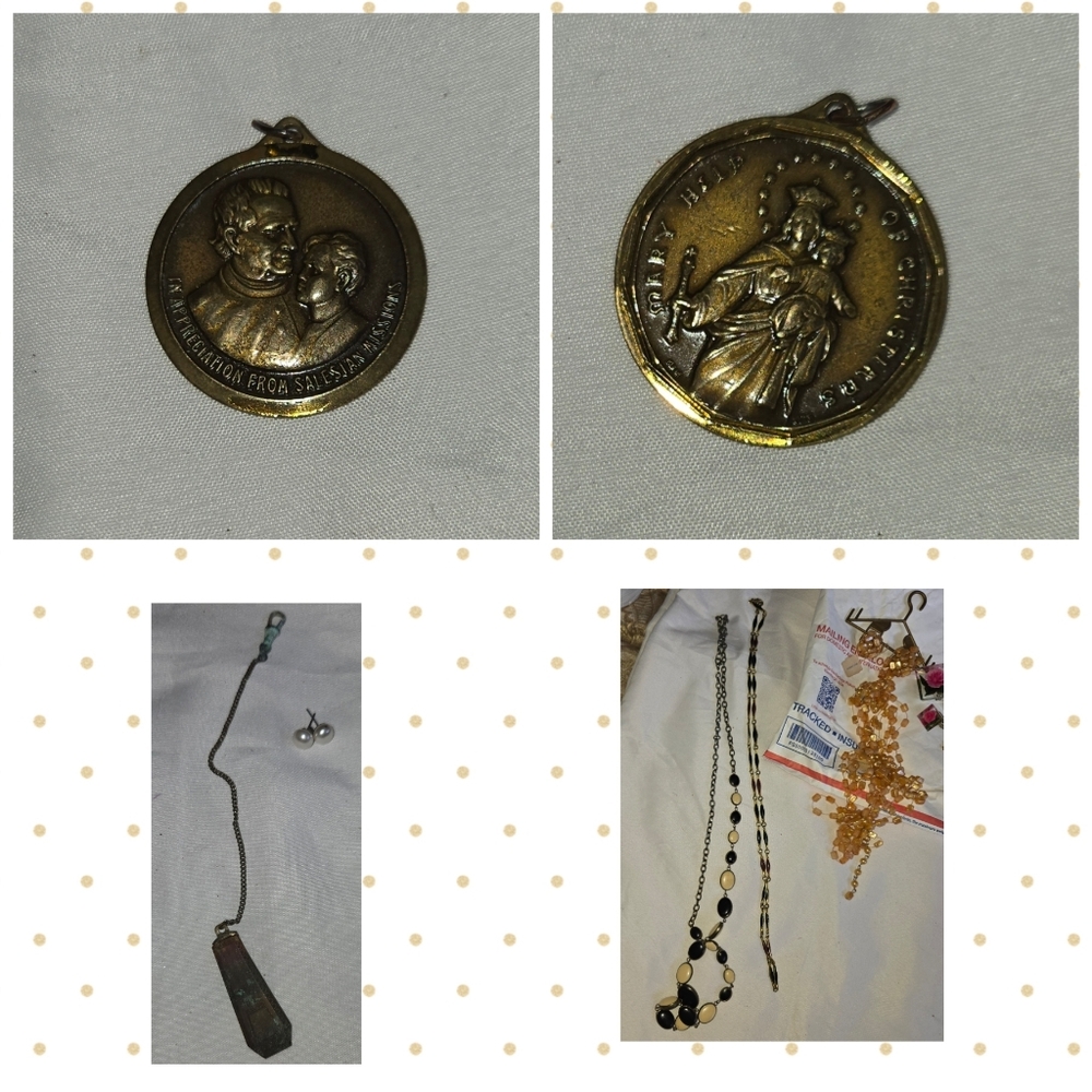 Vintage Jewelry Lot - Picture 11 of 16